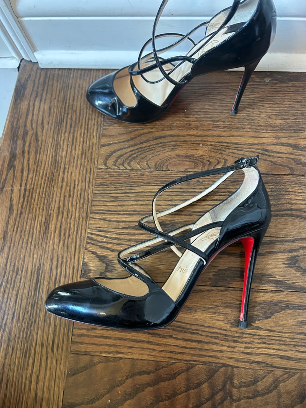 Christian louboutin Crossflika Black Strap Pumps Size 39 Patent  100% Auth - Picture 2 of 10